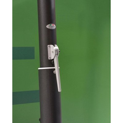 particolare ombrellone a braccio Alba colore grigio antracite - leva per girare e alzare l'ombrellone