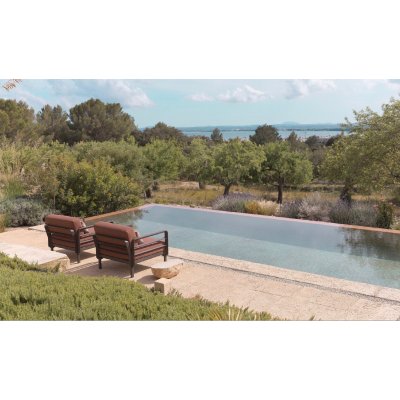 Maximo poltrone colore Terra con cuscini cannella Sunbrella