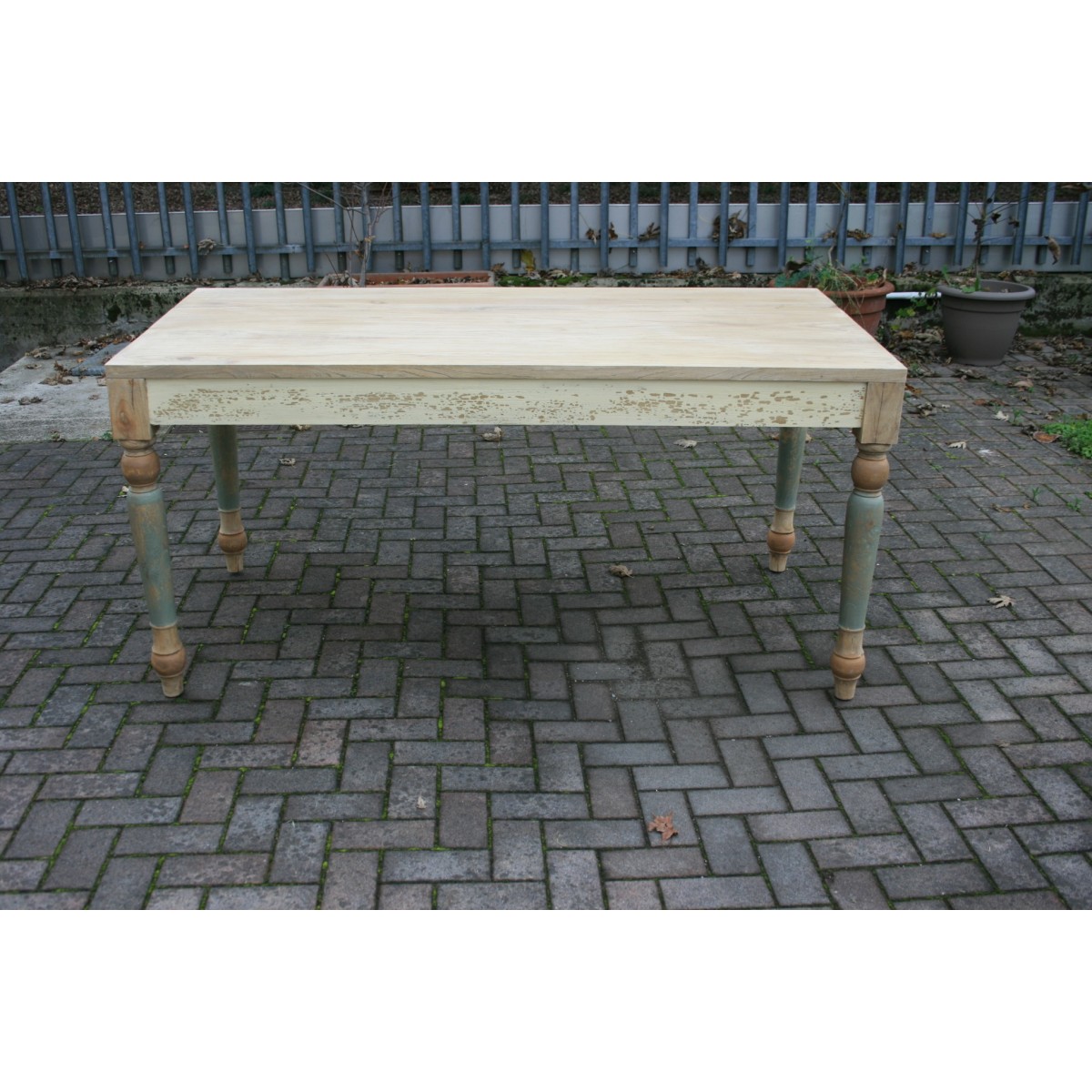 tavolo Ixia in legno