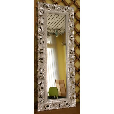 Specchio in legno con cornice intarsiata